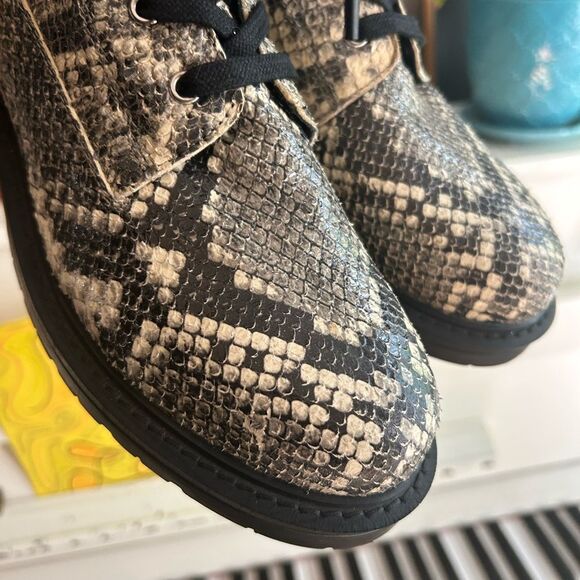 Salt + Umber Sustainable Eco Chic Snakeskin Combat Boots 39/8.5 - Picture 12 of 16